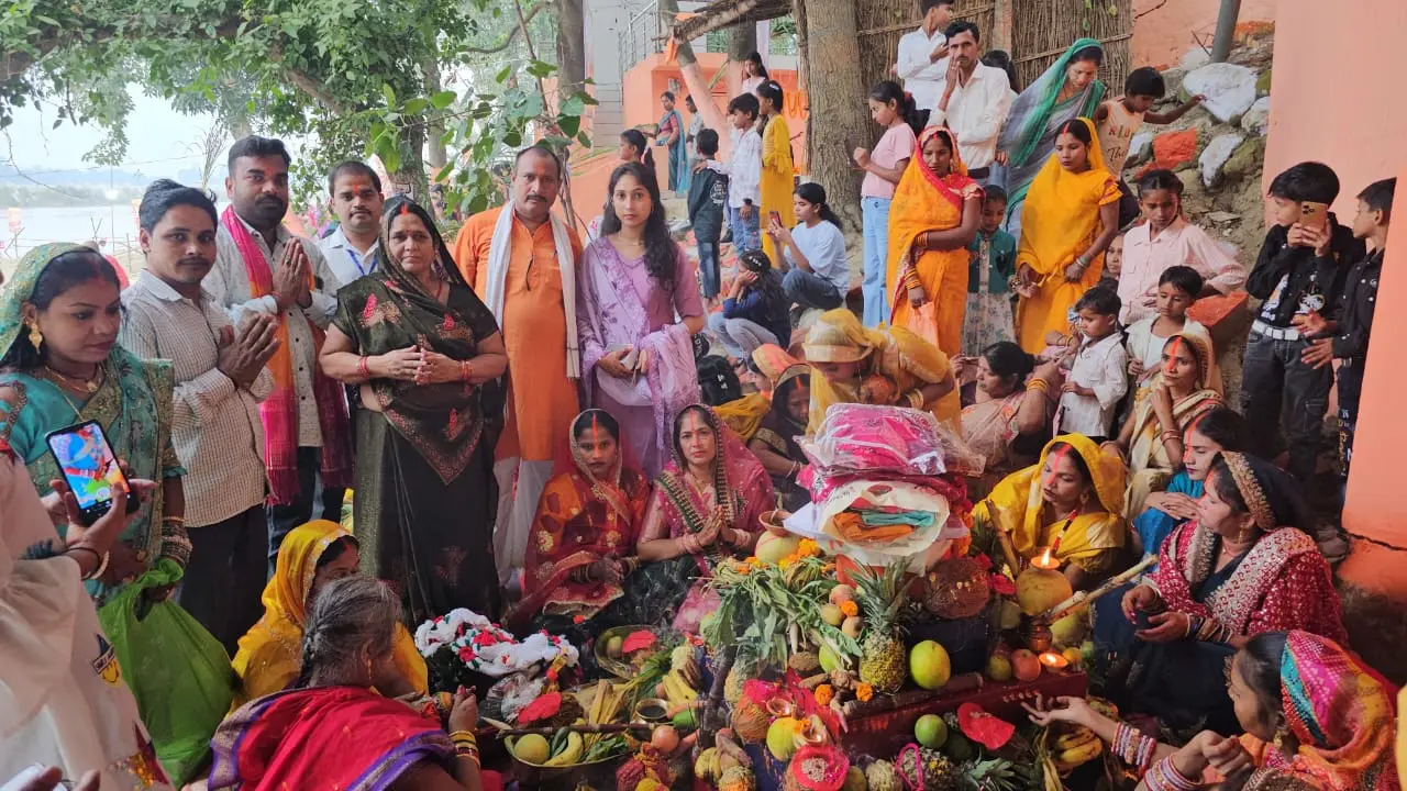 डुमरियागंज राप्ती नदी तट पर श्रद्धा और उल्लास के साथ मनाया गया छठ पर्व